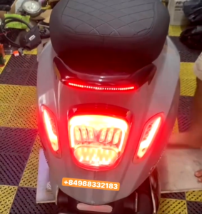 BAGA SAU HỢP KIM KÈM ĐÈN LED FOR VESPA SPRINT PRIMAVERA LX LXV LT S GT GTS GTV