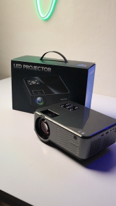 New Proyektor Cheerlux C9 Ultimate Android Wifi LED Proyektor 3200 Lm LCD Portabel Video Multimedia