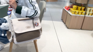 สะพายข้างเวอร์ชันเกาหลี กระเป๋าสะพายไหล่สําหรับผู้หญิง จุของได้เยอะ เรียบง่าย แฟชั่นฤดูใบไม้ผลิ