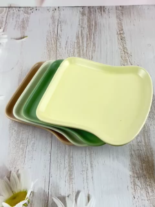 จานขนมปัง จานเค้ก จานเซรามิค สีพาสเทล  ขนาด 5.75 x 6.3 นิ้ว