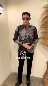 KEMEJA BATIK PRIA LENGAN PANJANG MOTIF WATU KALI MUSTARD SERIES