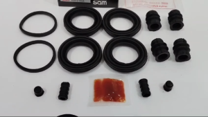 CALIPER KIT SAM KARET SEAL KIT REM CAKRAM DEPAN L200 STRADA DOUBLE CABIN MR977364