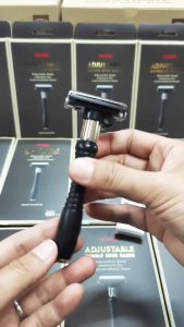 มีดโกน Feather DER-A ตราขนนก ด้ามโกนแบบ 2คม สําหรับโกนหนวด โกนผม Feather Shaving Razor with Blades from Japan