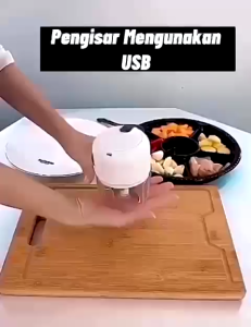 [EXCLUSIVE MESTI BELI] 250 ML Mini Blender Electric Garlic Chopper Electric Food Chopper Portable Blender Meat Grinder Pengisar Serbaguna 250ml
