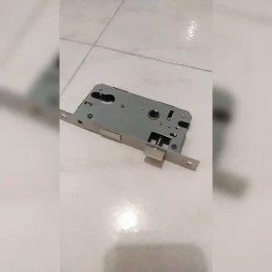 kunci body tanggung kosongan saja lidah 12.5 plat 16.5 L 6 cm medium pintu untuk kunci pintu handle 20cm 20 cm tanpa handle