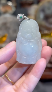 burma jadeite pendant laughing buddha💯天然缅甸翡翠玉冰糯种雕刻吊坠 ➡️弥勒笑佛  玉牌高height: 4.7cm  宽width: 2.7cm  厚度thick: 0.8cm  重Weight: 17g
