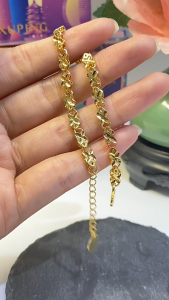 rantai emas 916 original Car flower inverted bracelet womens retro and high-end feeling