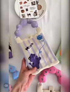 mimi sale กระเป๋าถือ ถักนิตติ้ง สามารถสะพายข้างได้ใส่โทรศัพท์ได้ทุกรุ่น ลายน่ารักมาใหม่