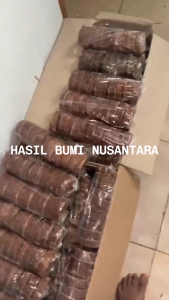 Hasil Bumi Nusantara gula aren asli bungkus daun kering 1 kg
