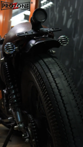 ไฟเลี้ยวตะแกรง ไฟเลี้ยว ไฟเลี้ยวมอเตอร์ไซต์ งานพลาสติกABS กันน้ำ ใหม่เอี่ยม 1 คู่ ประมาณ 24 ซ เกลียว 10 มม