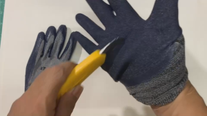 ถุงมือกันลื่น เคลือบยาง ถุงมือนิรภัย จำนวน 1 คู่