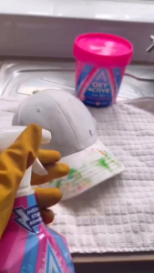 Bình xịt tẩy cổ áo và các vết bẩn trên vải Astonish C9330