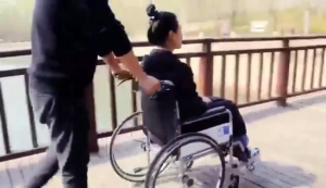 HOP Wheelchair ส้วมผู้สูงอายุ เก้าอี้รถเข็นปรับนอนได้ เหมาะสำหรับผู้สูงอายุ ปรับได้ 6 ระดับ แข็ รถเข็นผู้ใหญ่