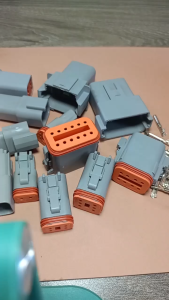 Jack nối điện ô tô chống nước DT0604 chọn riêng từng loại