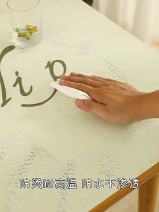 Taplak Meja Kulit Anti Air & Anti Kusut