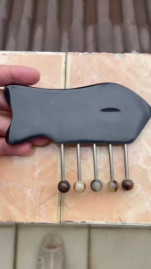 Lược massage cá 5 chân bi sừng chải thông kinh lạc đánh gió giải cảm