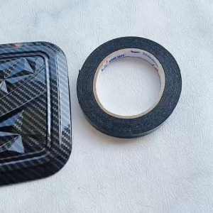 Cover Tutup Tangki Bensin Mobil Innova 2004 - 2015 Carbon