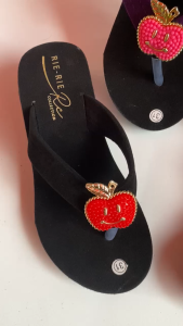 Sandal anak perempuan vareasi apel model wedges simple terbaru