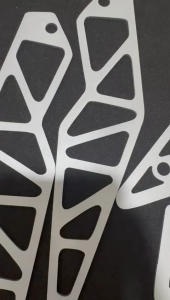 Garnish Visor Windshield NMAX & Aerox: Pemanis Visor Motor dengan Bahan Akrilik