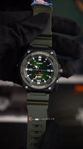Jam Tangan Pria Casio MW-620H-3A Green Dial Black Resin Band