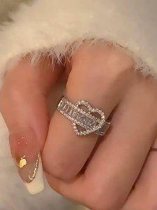 American hot girl style Open Adjustable Temperament Shiny Heart Shape Rhinestone Finger Ring Heart Rings Jewelry Women