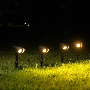 MODI โคมไฟปักสนามโซล่าเซลล์ แสงวอร์ม แพ็ค4ดวง ไฟส่องต้นไม้และไฟสวน พลังงานแสงอาทิตย์ ระดับกันน้ำIP65