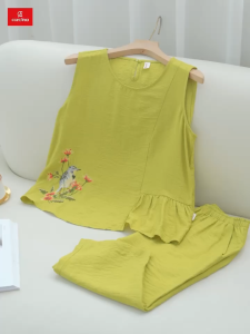 Bộ đồ nữ CARDINA chất liệu đũi bamboo sát nách hình thêu sườn thiết kế đơn giản tinh tế thoáng mát 4BDL02