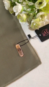 Aina Hijab Plain Square Pollycotton Premium Jahit Tepi Dengan Pouch Berlabel