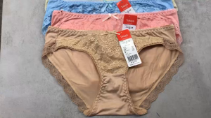 Set 5 quần sịp cotton lụa phối ren cao cấp mềm mại quyến rũ màu vàng VN115 nội y MarketOnline