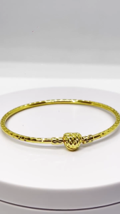 MJ Jewellery 916/22K Gold Love Lock Bangle P1