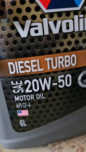 น้ำมันเครื่อง วาโวลีน VAlvoline Diesel Turbo 20W-50 ขนาด 6+1 ลิตร ดีเซล เทอร์โบ แถมฟรี กรองน้ำมันเครื่อง สปีตเมต S/M (ทักแชท แจ้งรุ่นรถ)