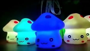 Lampu Hias Jamur Lampu Tidur LED Karakter Warna Warni Lampu LED Warna Lampu Hias