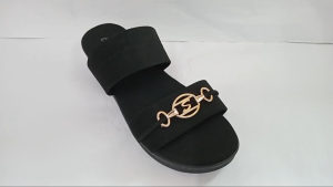 ✨Ready Stock✨ New Fashion Women Designer Slippers Lightweight Beach Ladies Slipper