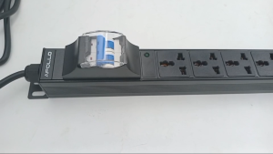 Apollo ปลั๊กไฟตู้Rack PDU 12ช่อง รุ่น APDU-09 สำหรับ 19นิ้ว Cabinet Rack 1.5ม. เต้ารับ-เสียบ 3ขา มีระบบป้องกันไฟรั่ว มีเบลคเกอร์ในตัว