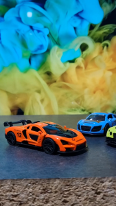 Diecast Miniatur Mainan Mobil Sedan Sport Audi R8 Super Sport Metal Buka Pintu