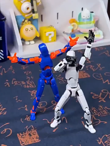 DUMMY 13 TITAN 13 T13 JOINTED POSEABLE ACTION FIGURE LUCKY Custom Color 3D Print TITAN 13 T13 Mainan Toy Toys Hobi Hobby Hobbies Koleksi Collection Robot Mecha Mannequin Manekin Figur Artikulasi Articulated Viral Printing Cetak Boneka Doll Anak