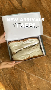 Sepatu Wanita Bertali Kasual Fashion Import Korea Sepatu Wanita Sneakers Terbaru 2024 Wanita Premium