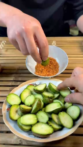 Muối Tây Ninh Chú Hải Tỏi Ớt Siêu Cay chấm trái cây hoặc trộn bánh tráng ướp thực phẩm - Hũ 500g