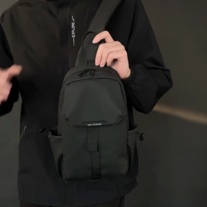 Techdoo Tas Selempang Pria Multifungsi Tas Cowok Slingbag Casual Daily Tas Bahu TS740