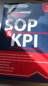 Panduan Lengkap Menyusun SOP & KPI - Penerbit Anak Hebat Indonesia