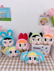 CRYBABY พวงกุญแจน่ารักๆ YS234  ตุ๊กตาขนนุ่ม ห้อยกระเป๋าน่ารักๆ พร้อมส่งจากไทย