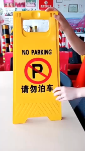 Caution Wet Floor & Cleaning In Progress Sign Yellow Foldable Floor Sign Board Stand / Plastik Penanda Lantai