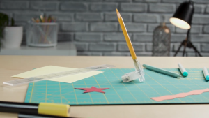 Dao trổ thủ công OLFA AK- 5/5B(BLK/BLU/PIK) dạng bút Nhật Bản