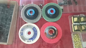 SUMO ลูกขัดเงา ใยสังเคราะห์ ขนาด 4 นิ้ว