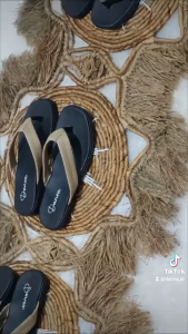 Sandal Wanita DV001: Empuk, Elegan & Murah