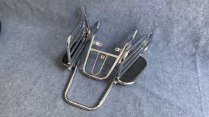 Baga Kèm Giá Để Chân Suzuki En150