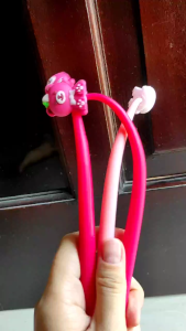 GEM - PULPEN LAMBAI LOTSO | PULPEN GOYANG LOTSO BEAR |  PEN GEL BEAR PINK | LOTSO | TINTA HITAM | ALAT TULIS SEKOLAH | ATK | ALAT TULIS KANTOR