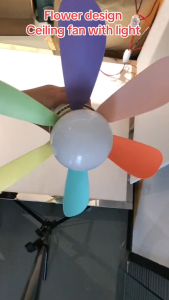 Quạt trần mini 5 cánh đa sắc công suất 30W tích hợp đèn led siêu sáng E27 có remote điều khiển từ xa