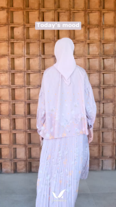 READYSTOCK - AISHA FLORINE ONE SET ROK SKIRT BAHAN BELESA TWIST By VENTE - SETELAN ATASAN KONDANGAN