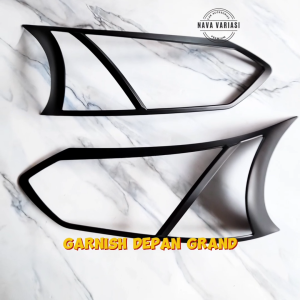 Garnish Depan Avanza Cover Lampu Depan Mobil Grand Avanza Xenia 2015 - 2018 Hitam Premium
